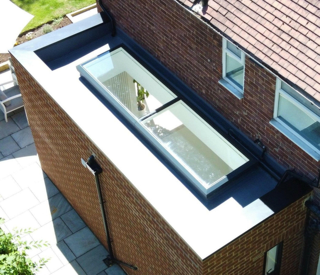 2000 x 4500 mm Electric Opening Glass Link Modular Skylight (2 Fixed 1 Opening).