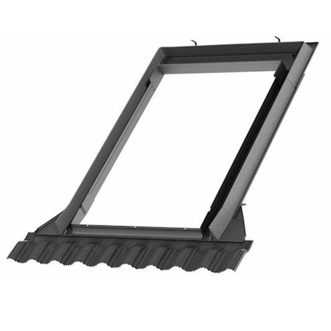 134x140 cm VELUX Pro+ EDW UK08 2000 Tile Flashing with Insulation | Grey Aluminium Finish.