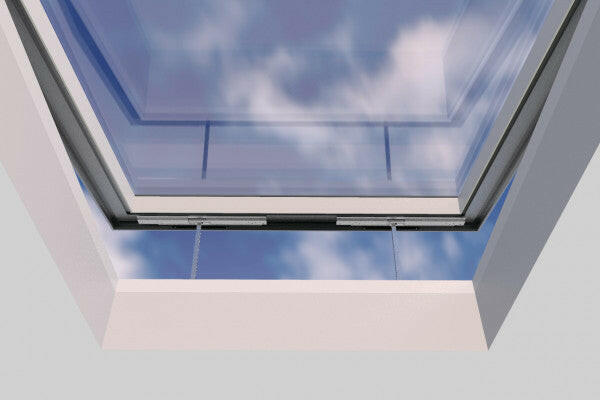 Lucernario elettrico apribile 1500 x 1500 mm (gamma Premium).