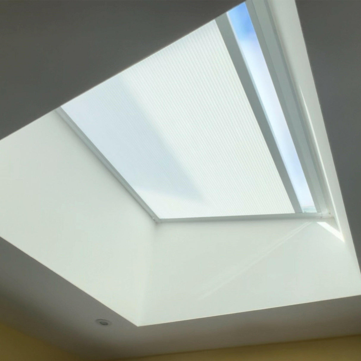 Custom Size Electric Blinds for Roof Lanterns.