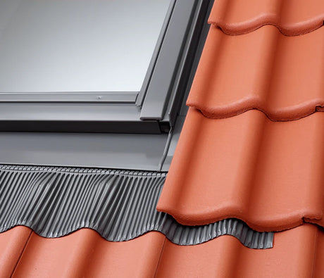 78x140 cm VELUX Pro EDW MK08 1000 Scossalina per tegole con isolamento | Finitura alluminio grigio.